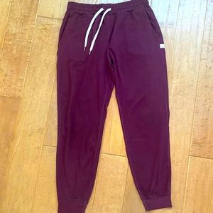 Vuori performance joggers. Size SM. Like new